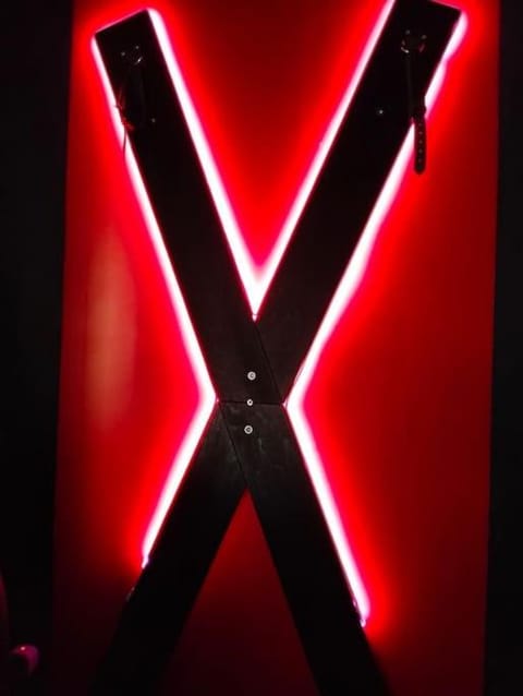 la lovecoquine, chez loveroomtoulon , parking et wifi gratuits House in Toulon