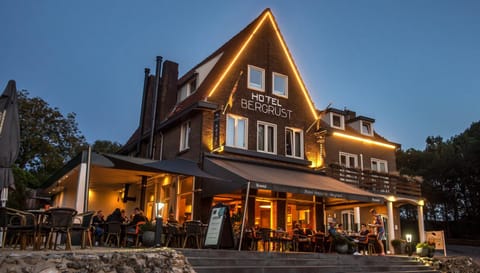 Property building, Summer, Sunset