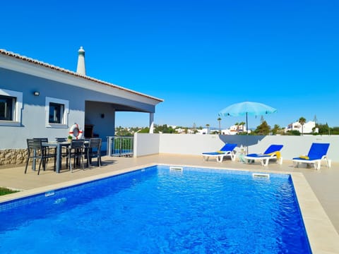 Day, Pool view, Swimming pool, Swimming pool, sunbed