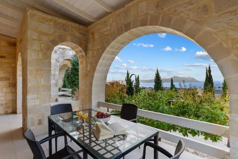 Patio, View (from property/room), Balcony/Terrace