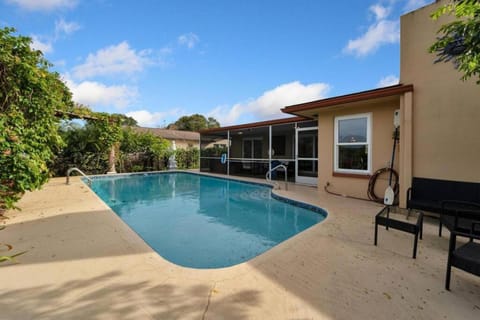 Pool view, Swimming pool
