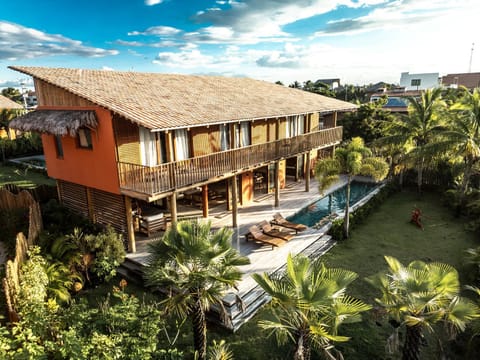 Property building, Garden, Swimming pool