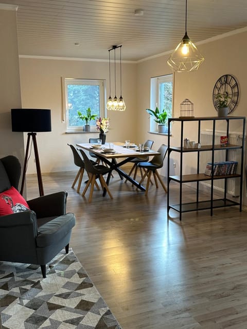 Living room, Seating area, Dining area