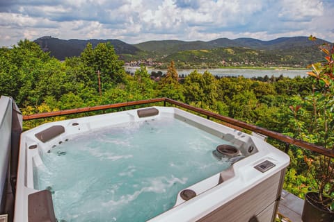 Hot Tub, View (from property/room), Mountain view, River view