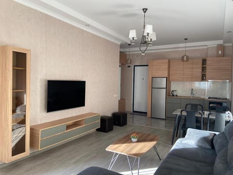 Communal lounge/ TV room, TV and multimedia, Kitchen or kitchenette, Living room, Seating area, Dining area, Evening entertainment, minibar, oven, pet friendly