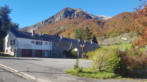 Property building, Mountain view