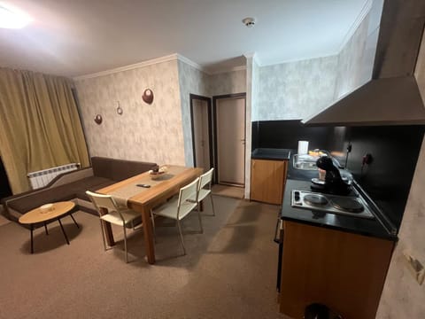 Apartments Hotel Snejanka Pamporovo Hotel in Decentralized Administration of Macedonia and Thrace