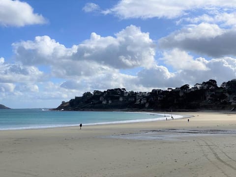 Appartement avec Piscine, WIFI, à 50m de la Plage de Trestraou - Perros-Guirec - FR-1-368-403 Apartment in Perros-Guirec