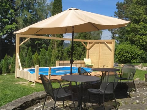 Patio, Garden view, Pool view, Swimming pool, sunbed