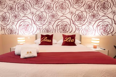 Bed, Decorative detail