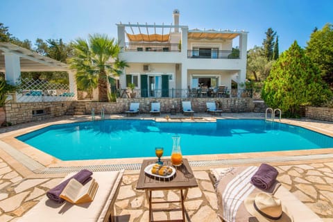 Property building, Patio, Day, Garden, View (from property/room), Balcony/Terrace, Other, Dining area, Garden view, Pool view, Swimming pool, sunbed