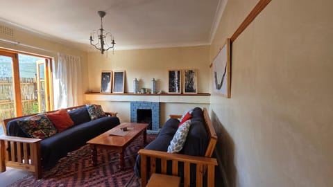 Fish Hoek Crescent Hideaway Apartment in Cape Town