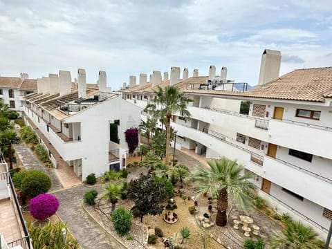 Property building, Day, Garden, Garden view