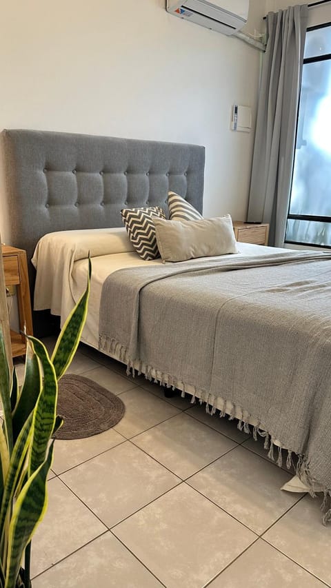 Bed, Bedroom, air conditioner