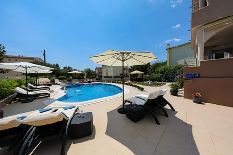 Patio, Balcony/Terrace, Swimming pool