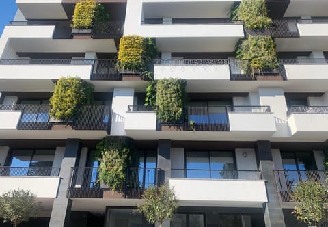 Property building, Balcony/Terrace, Garden view