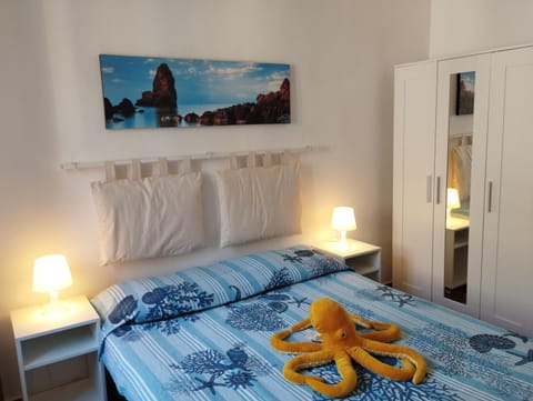 Bed, Bedroom, wardrobe