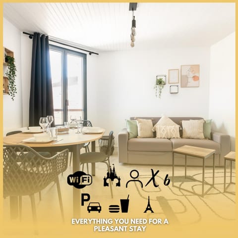 View (from property/room), Living room, Seating area, Dining area
