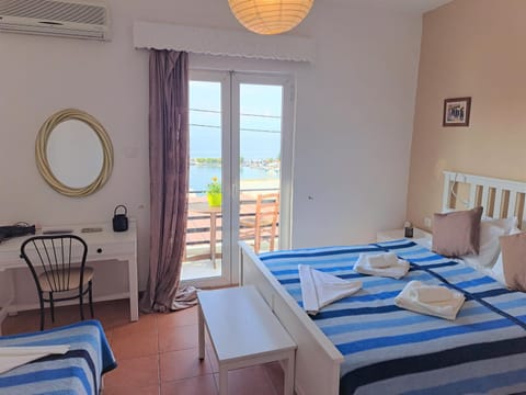 Living room, Bedroom, Sea view