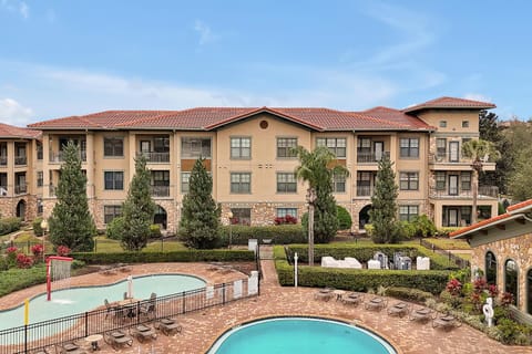 Pool view, Swimming pool