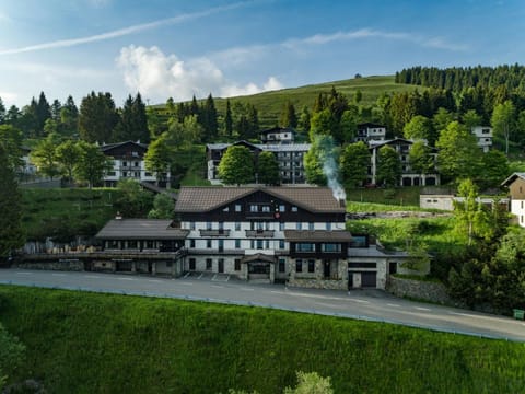 Property building, Bird's eye view