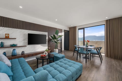 Living room, Mountain view