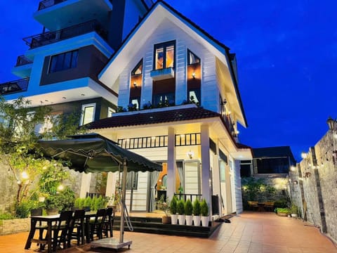 Property building, Patio, Night, Garden