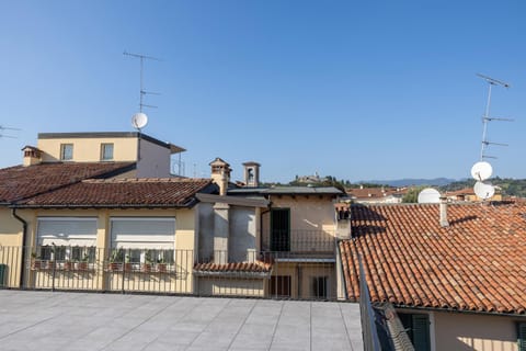 Appartamento terrazza Cavour Apartment in Province of Brescia
