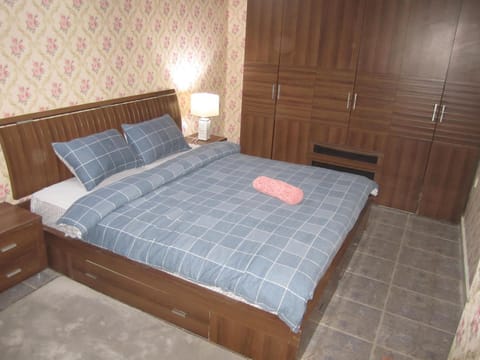 Bed, Photo of the whole room, Bedroom, towels, wardrobe