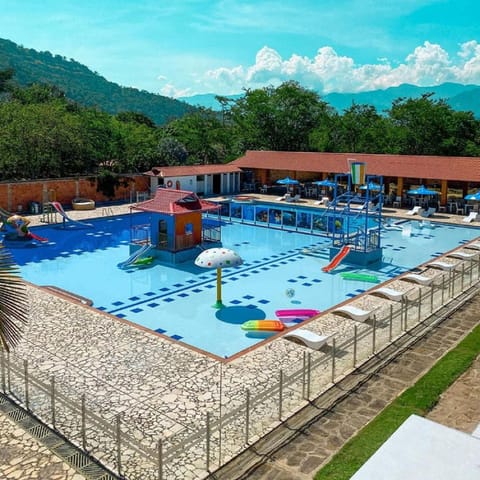 Mountain view, Swimming pool