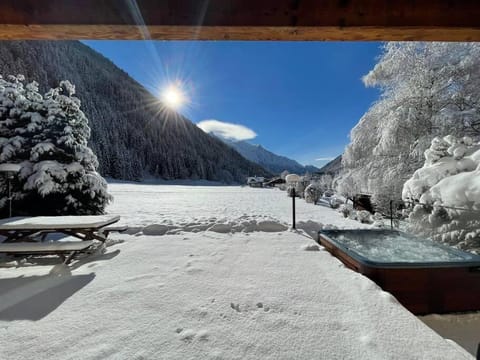 Chalet Melusine - Big Chalet w Spa Pool, Sauna, Huge Terrace, Views & Privacy! Chalet in Chamonix