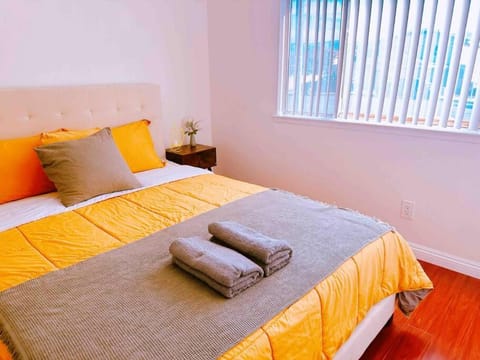 Charming 3BR Retreat near Disneyland Downtown LA! Apartment in Rowland Heights