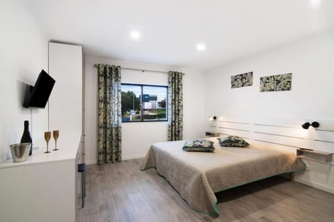 Living room, Bedroom