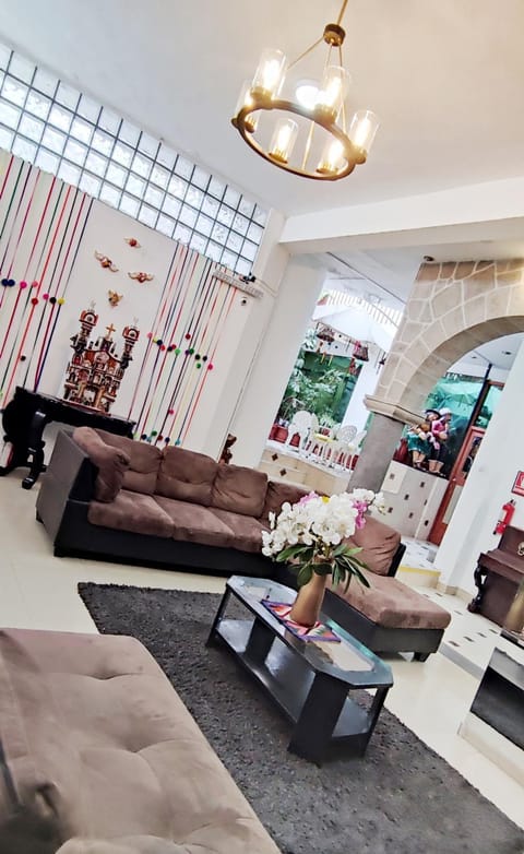 Communal lounge/ TV room, Living room