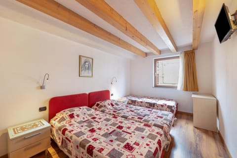 Property building, Living room, Bedroom