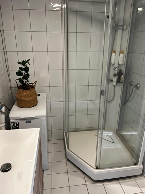 Liten koselig hybelleilighet for 1 til 2 personer - sentral beliggenhet og gunstig pris Apartment in Tromso