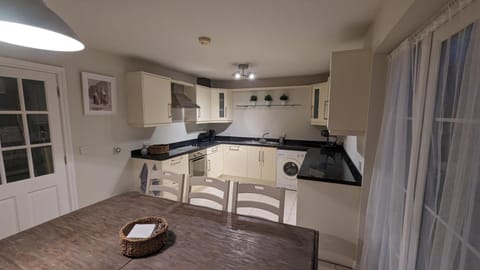 Cosy Fermanagh Home - The Cosy Beech Apartment in Northern Ireland