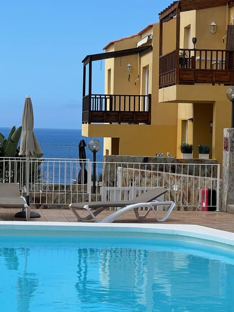 View (from property/room), Sea view, Swimming pool
