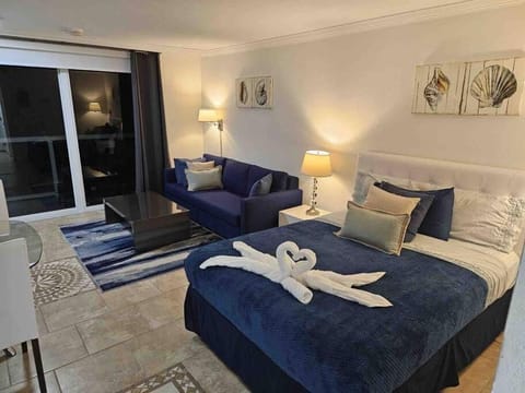 Bed, Living room, Bedroom