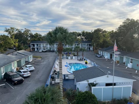Property building, Swimming pool