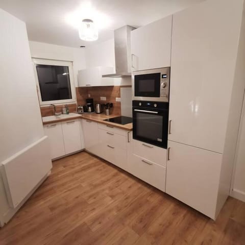 Kitchen or kitchenette, dishwasher, minibar, pet friendly, stove, toaster