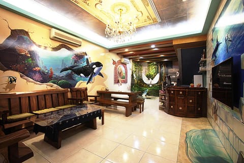 Restaurant/places to eat, Communal lounge/ TV room, Lobby or reception, Lounge or bar