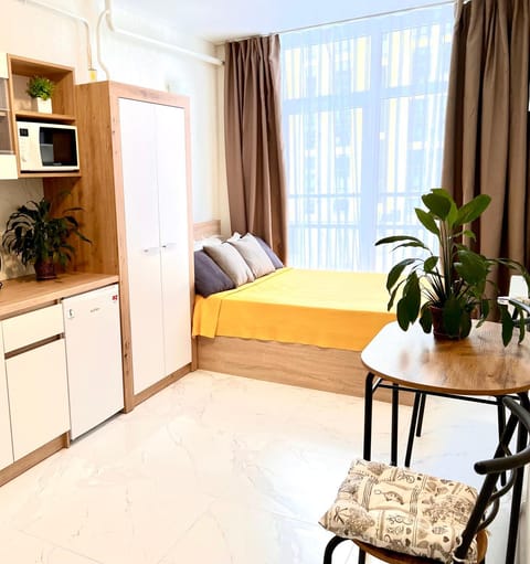Kitchen or kitchenette, Photo of the whole room, Dining area, minibar