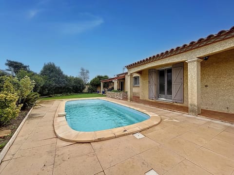 Property building, Pool view, Swimming pool