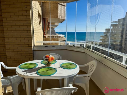 View (from property/room), Balcony/Terrace, Dining area, Sea view