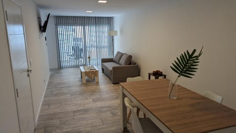 TV and multimedia, Living room, Dining area