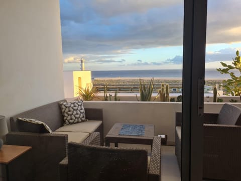 View (from property/room), Balcony/Terrace, Seating area