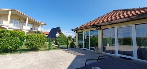 Cozzy apartment near the Aiport Podgorica Apartment in Podgorica Municipality, Montenegro