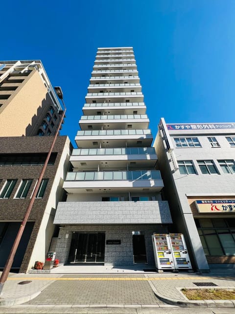 Property building, Day