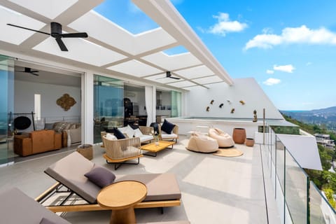 Balcony/Terrace, Swimming pool